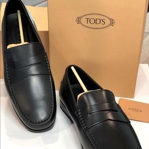 TOD’s loafer in leather